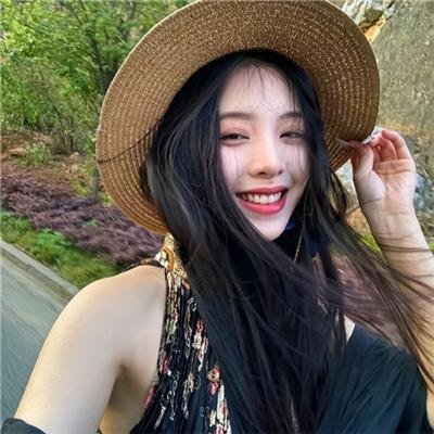 闺密妙诗吟